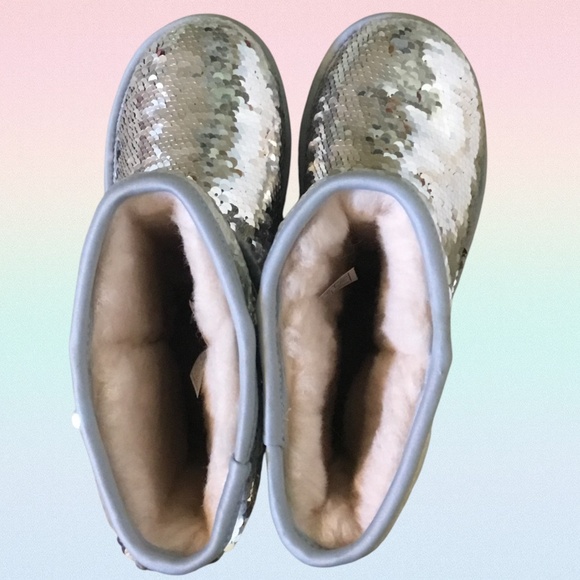 NEW UGG Classic Short Sequin Silver Pink Combe Boot - Picture 8 of 15
